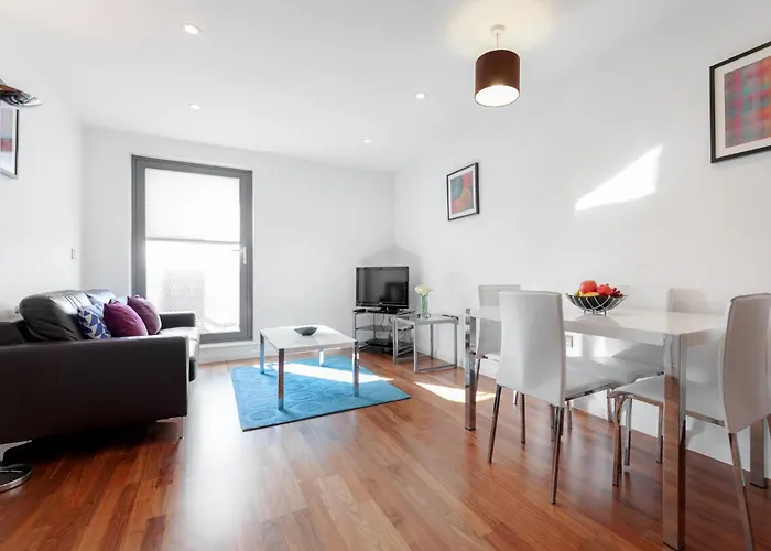 Roomspace Serviced Apartments - Chorus