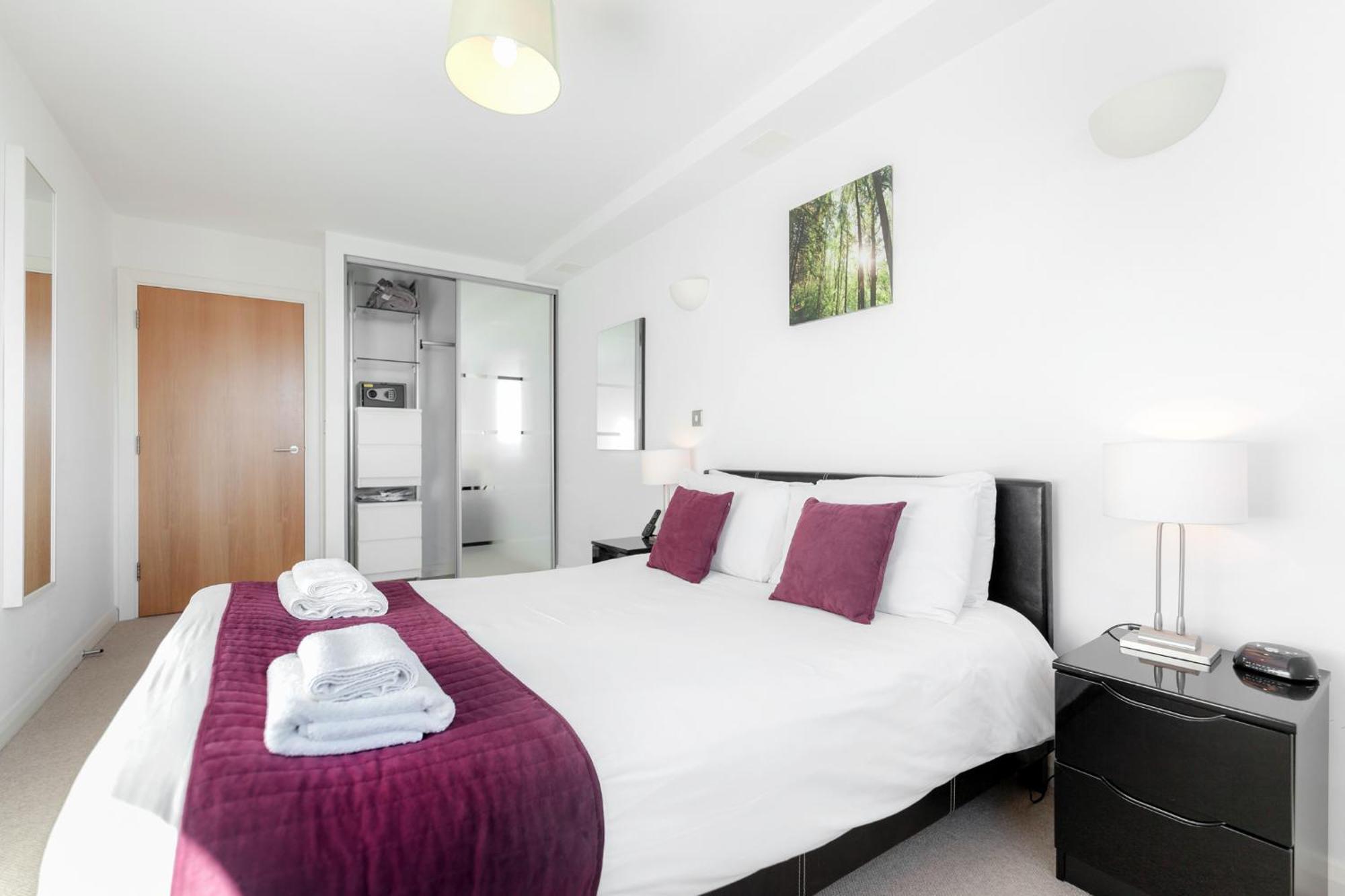 Roomspace Serviced - Chorus Apartament